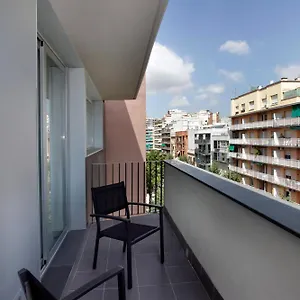 fisa-rentals-les-corts-apartments.topbarcelonahotels.com/