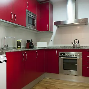 mh-apartments-gracia.topbarcelonahotels.com/